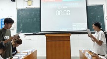 马克思主义学院大学生法律协会举行主题辩论赛